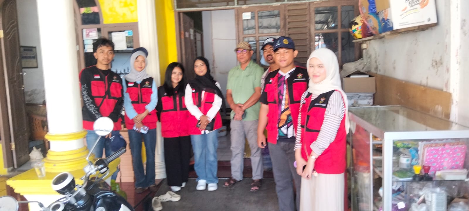 Jemput Potensi dari Pintu ke Pintu, KKN UNHAS Mulai Petakan UMKM Kelurahan Lembang untuk Mendorong Ekonomi Lokal